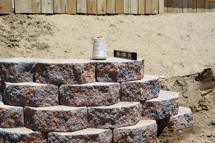 retaining wall contractors near me