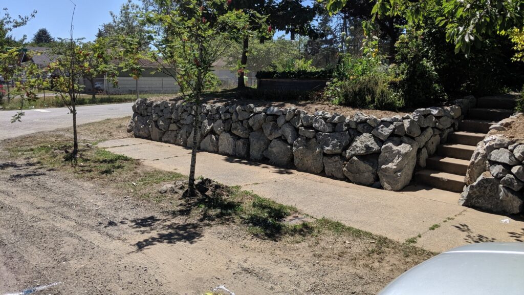 monroe retaining wall contractor near me