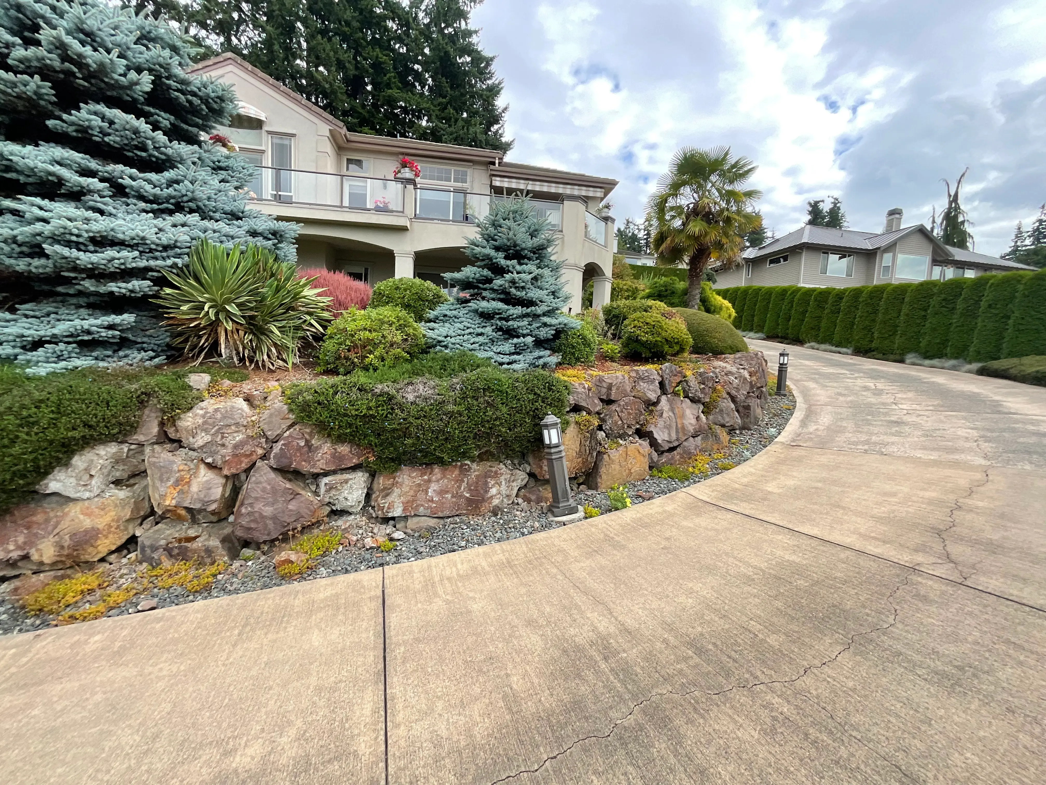 Lynnwood Retaining Wall Contractor