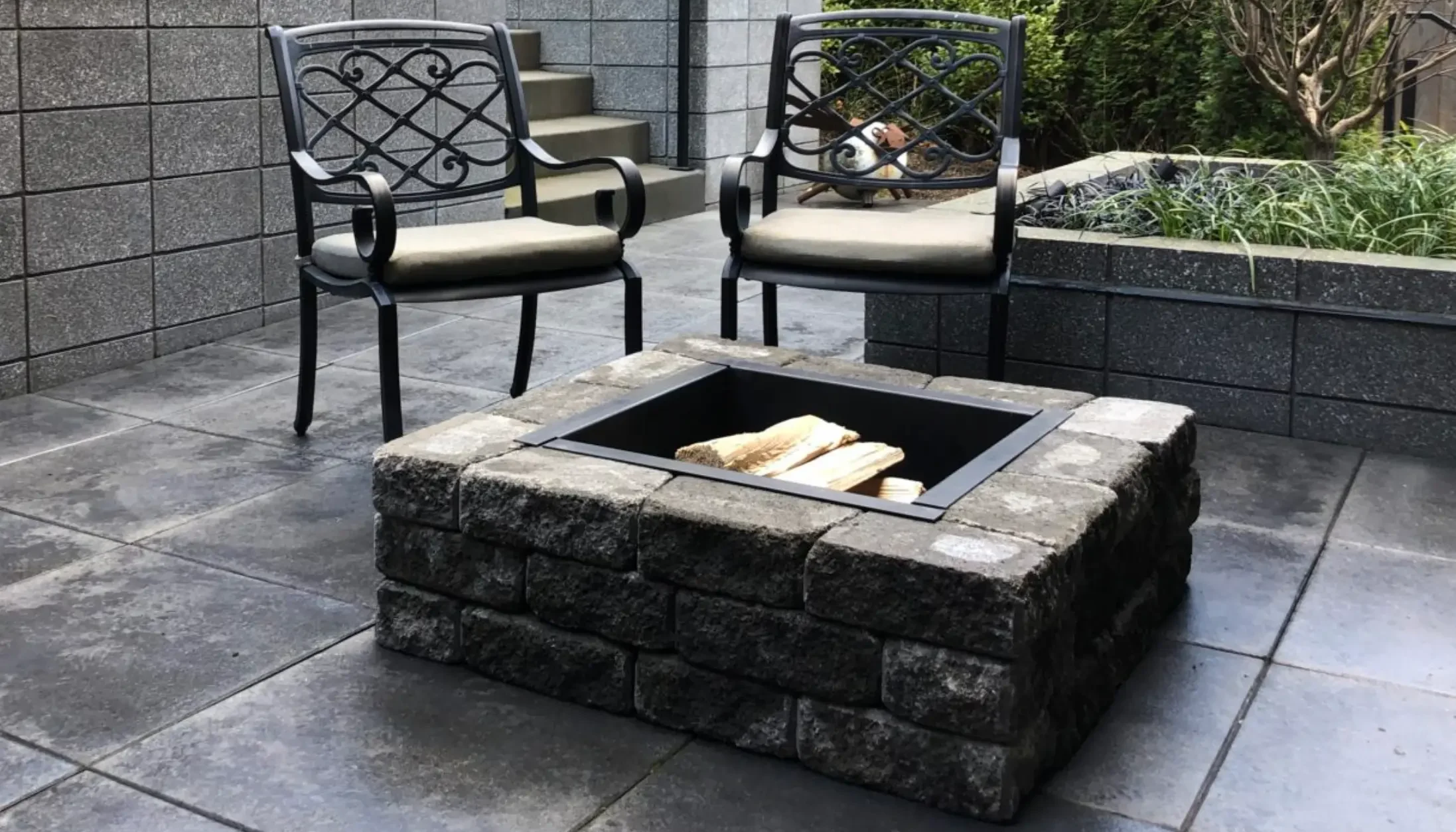 Gas or Wood-Burning Options fire pit