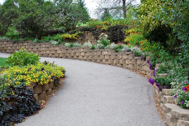 Building Retaining walls